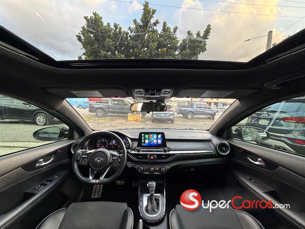 2021 Kia Forte GT Line — foto 5 / 9