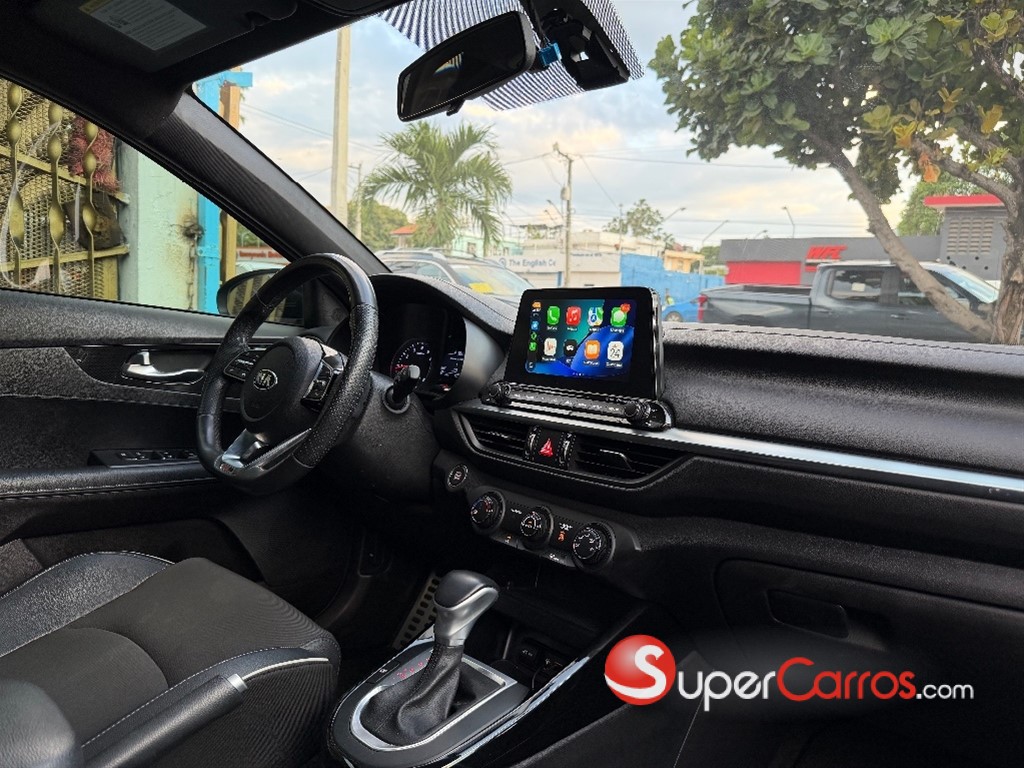 2021 Kia Forte GT Line — foto 6 / 9