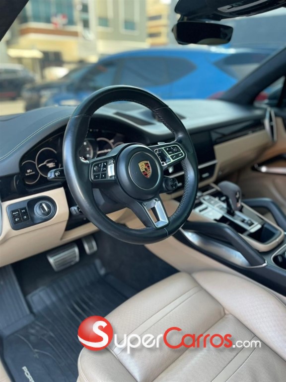2019 Porsche Cayenne Turbo — foto 8 / 12