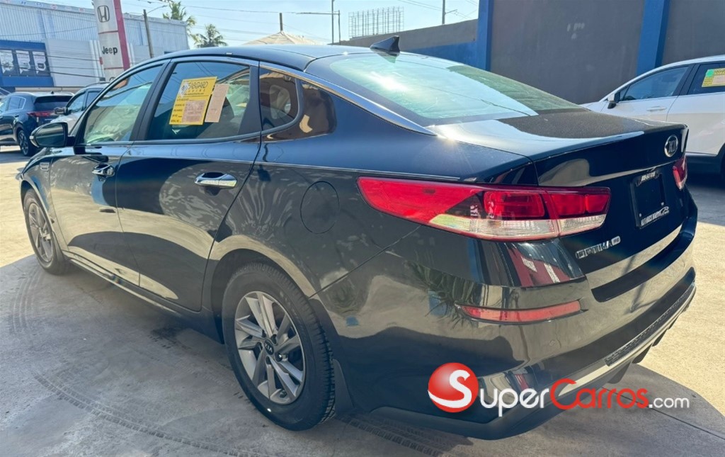 2020 Kia Optima — foto 5 / 12