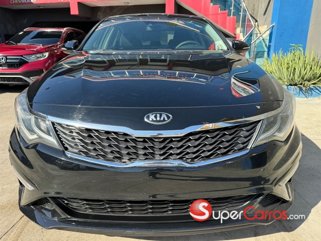 2020 Kia Optima — foto 7 / 12
