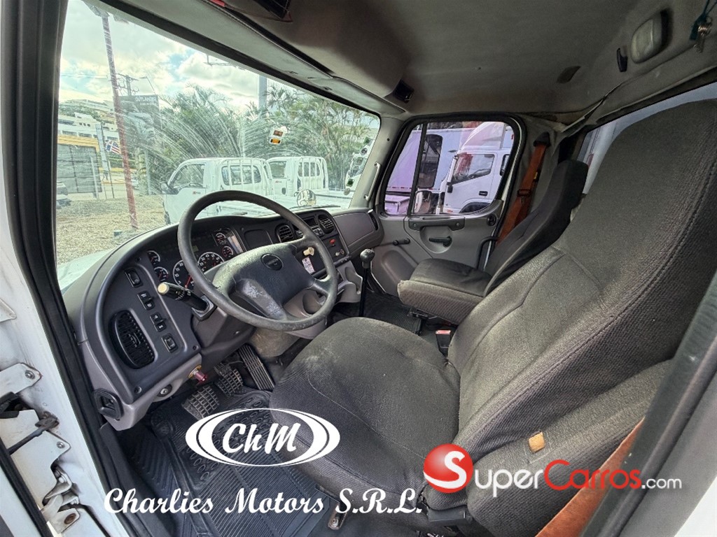 2012 Freightliner M2-106 — foto 5 / 7