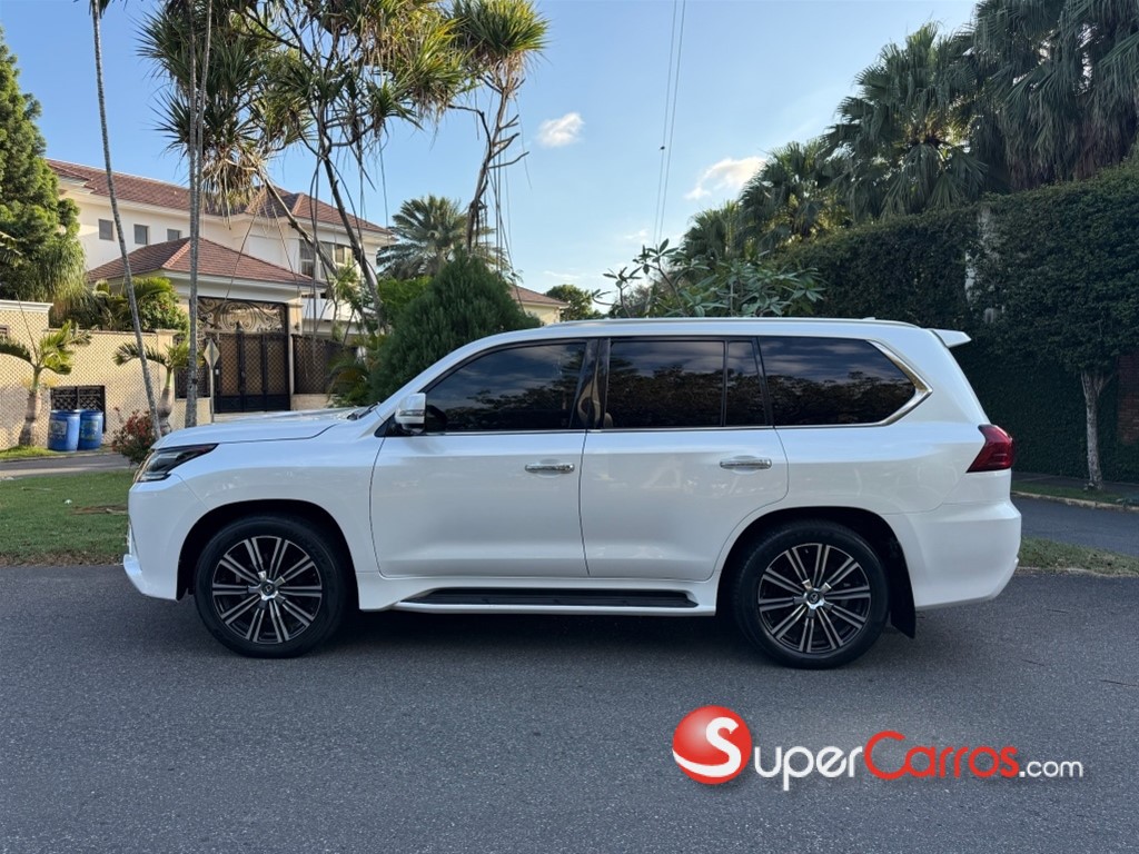 2018 Lexus LX 570 — foto 3 / 10