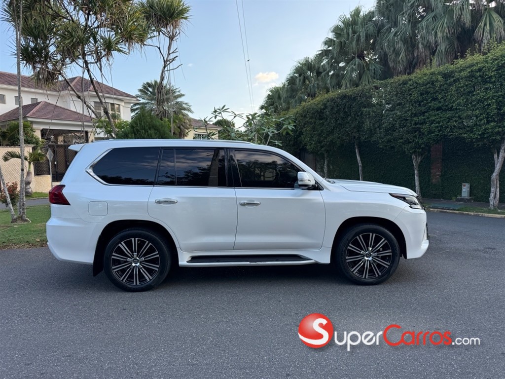 2018 Lexus LX 570 — foto 4 / 10