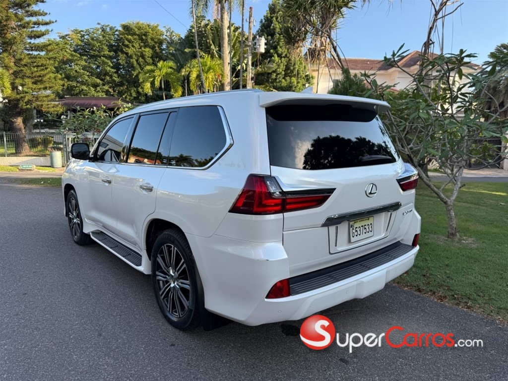 2018 Lexus LX 570 — foto 5 / 10