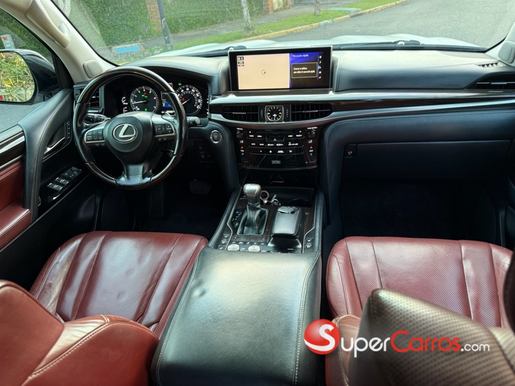 2018 Lexus LX 570 — foto 8 / 10