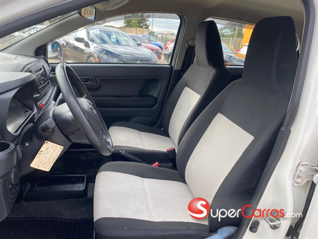 2021 Daihatsu Mira — foto 4 / 10
