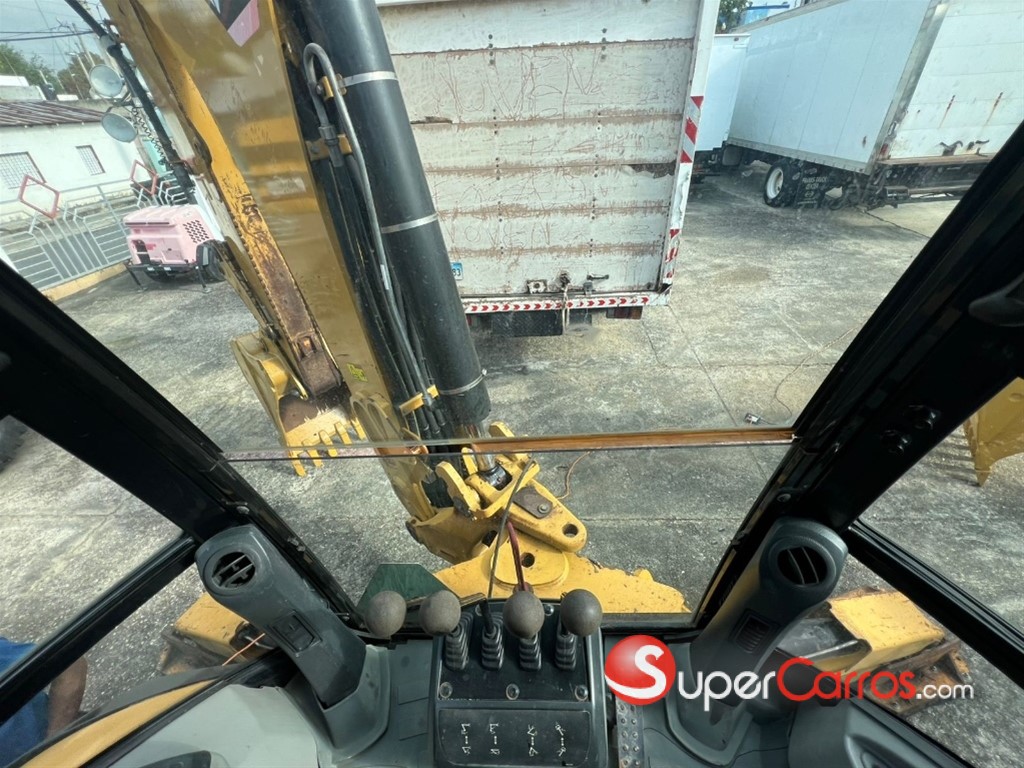 2011 Caterpillar 450 E — foto 3 / 7