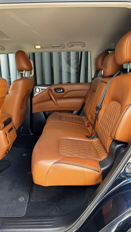 2023 Infiniti QX-80 — foto 6 / 7