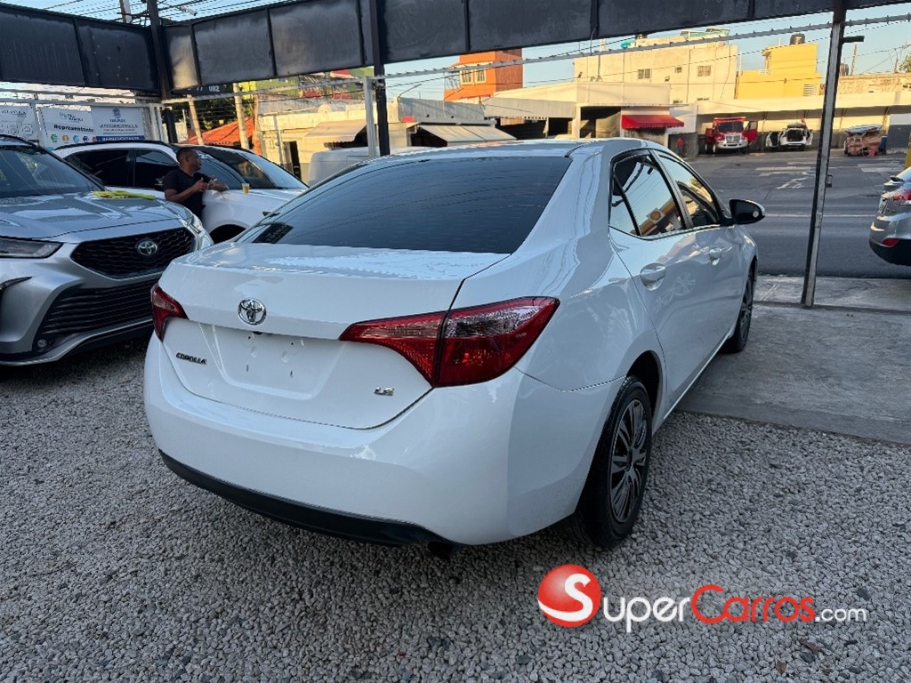 2019 Toyota Corolla LE — foto 5 / 12