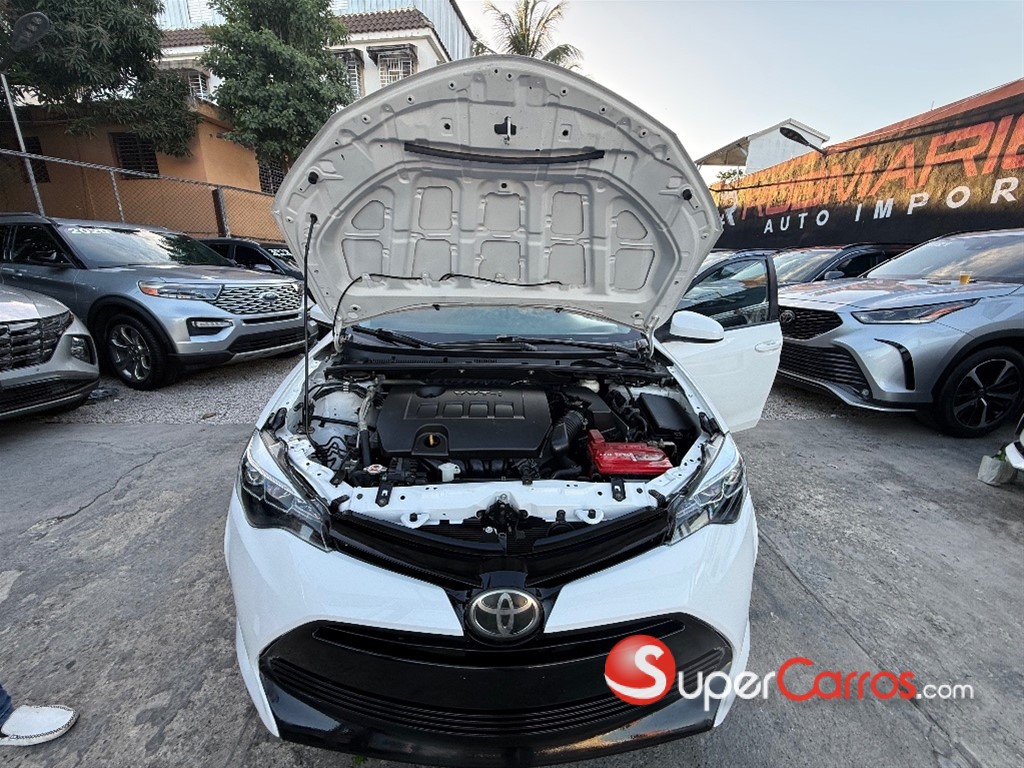2019 Toyota Corolla LE — foto 9 / 12
