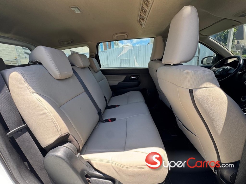 2024 Suzuki XL7 GLX — foto 9 / 12