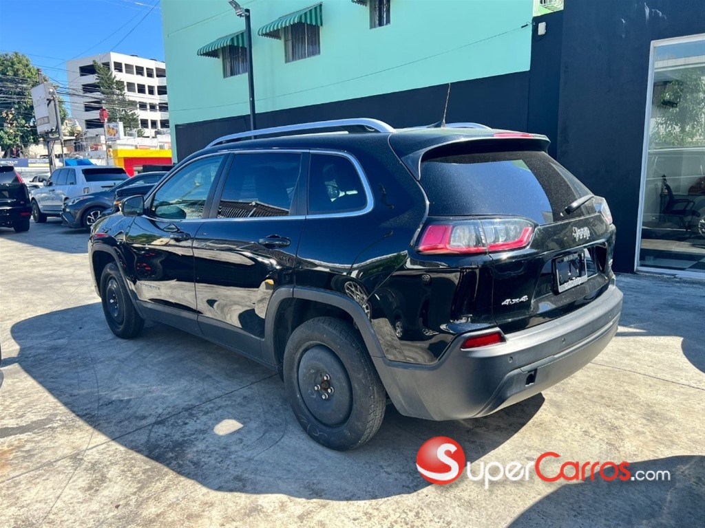 2019 Jeep Cherokee Latitude — foto 4 / 8