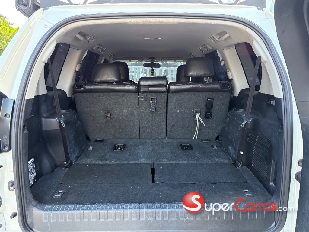 2017 Toyota Land Cruiser Prado TXL — foto 8 / 10
