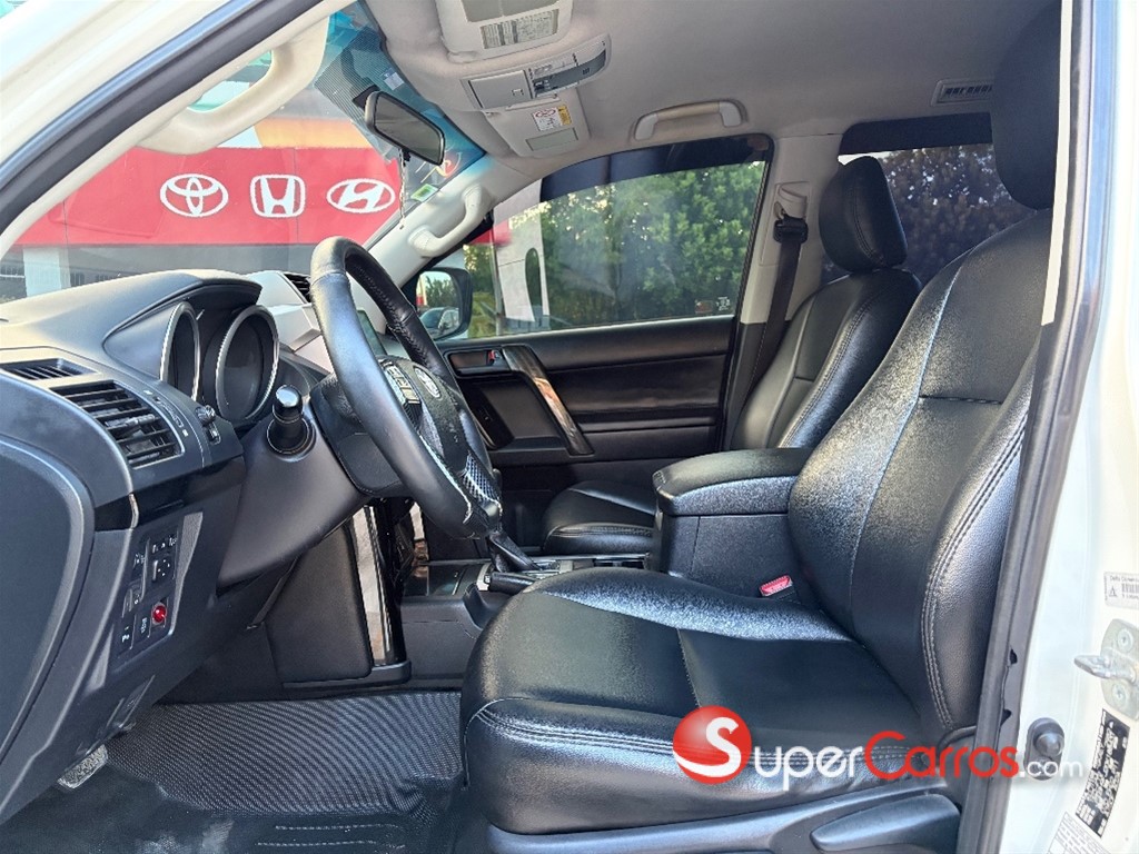 2017 Toyota Land Cruiser Prado TXL — foto 9 / 10