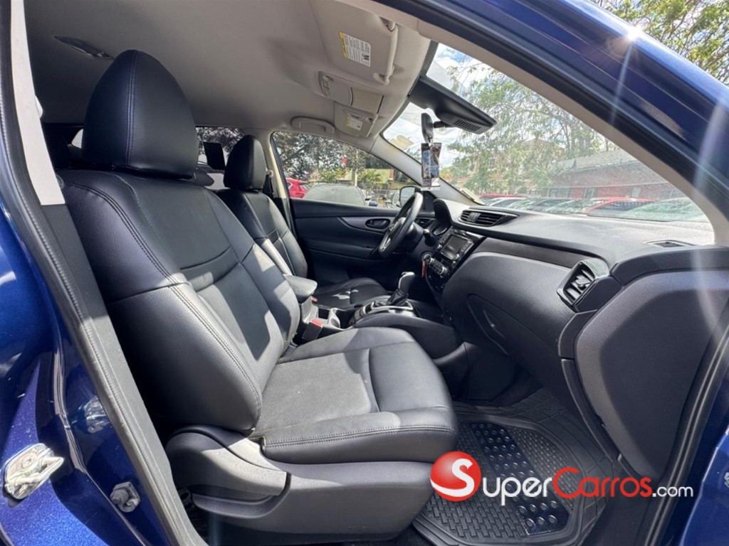 2020 Nissan Rogue Sport — foto 8 / 11