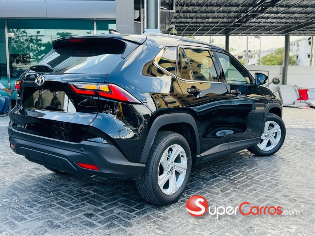 2026 Toyota Yaris Cross Full — foto 2 / 9