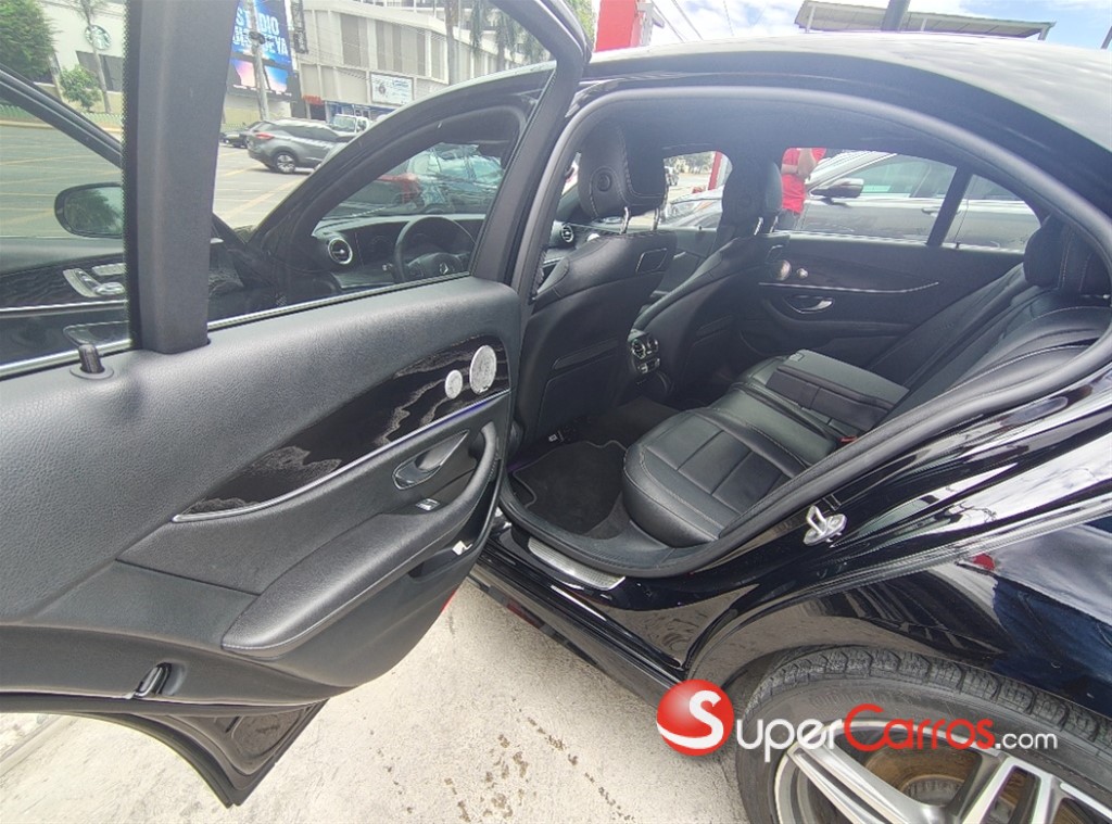 2018 Mercedes-Benz Clase E 300 — foto 3 / 9