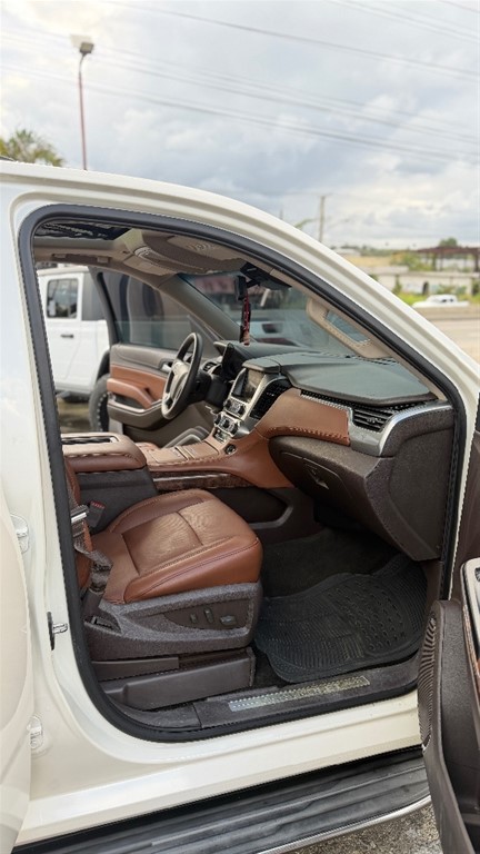 2015 Chevrolet Tahoe LTZ — foto 7 / 12