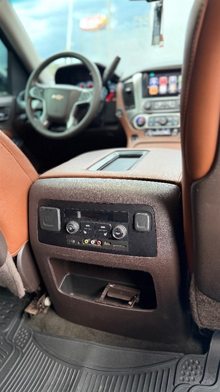 2015 Chevrolet Tahoe LTZ — foto 10 / 12