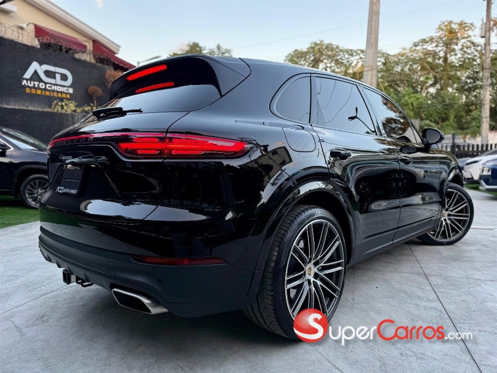 2021 Porsche Cayenne — foto 2 / 12