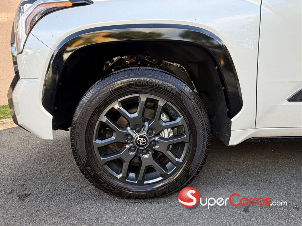 2025 Toyota Tundra Platinum — foto 6 / 11
