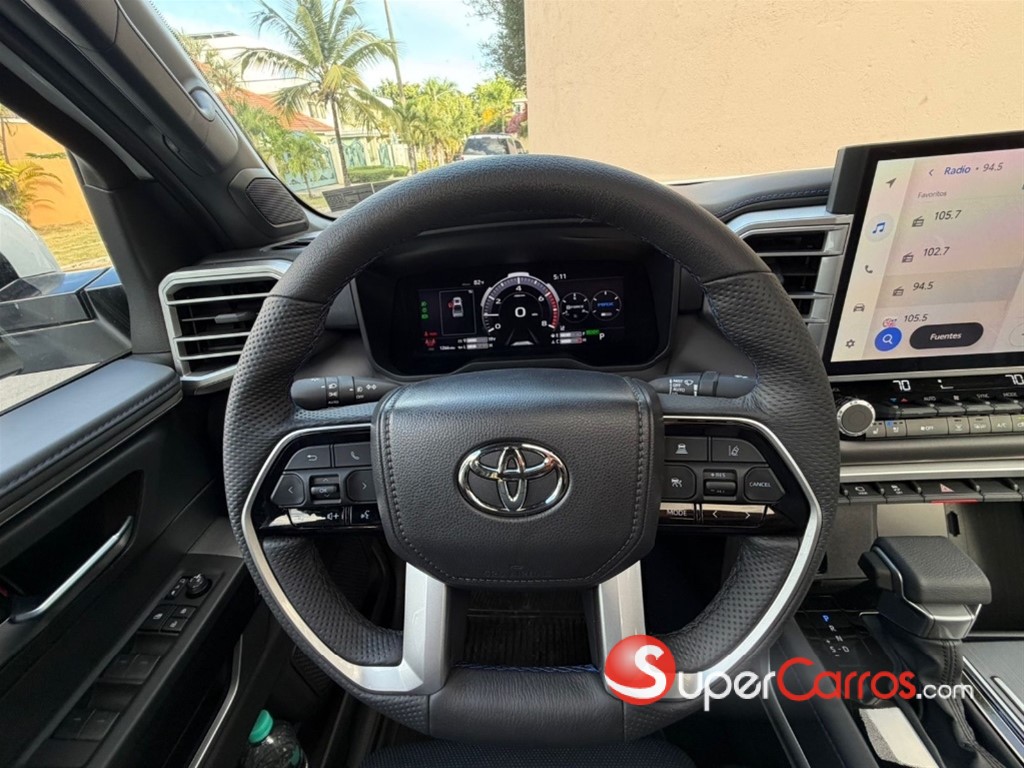 2025 Toyota Tundra Platinum — foto 9 / 11