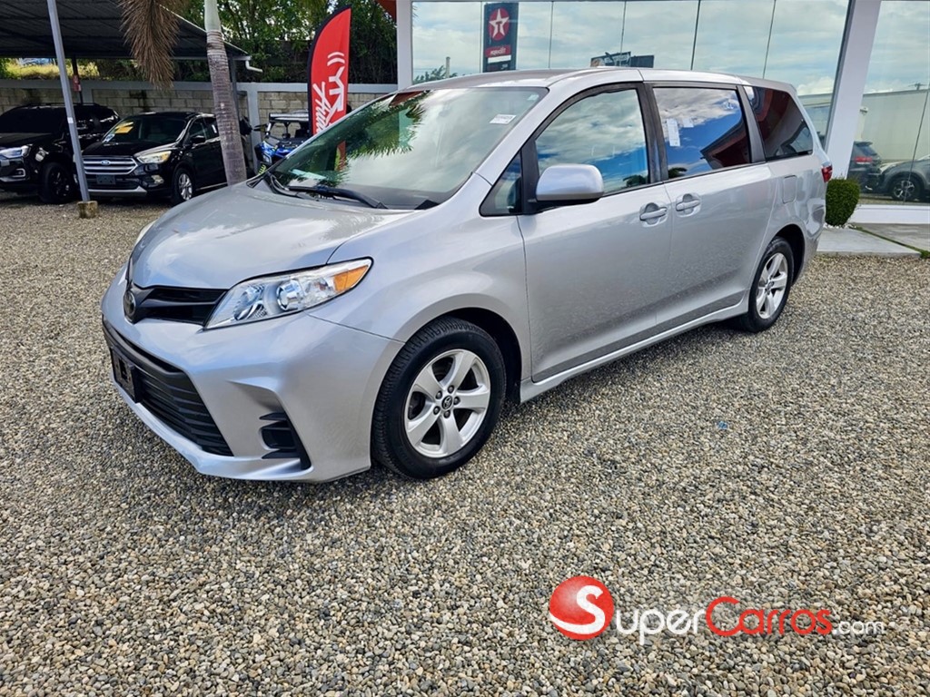 2020 Toyota Sienna LE