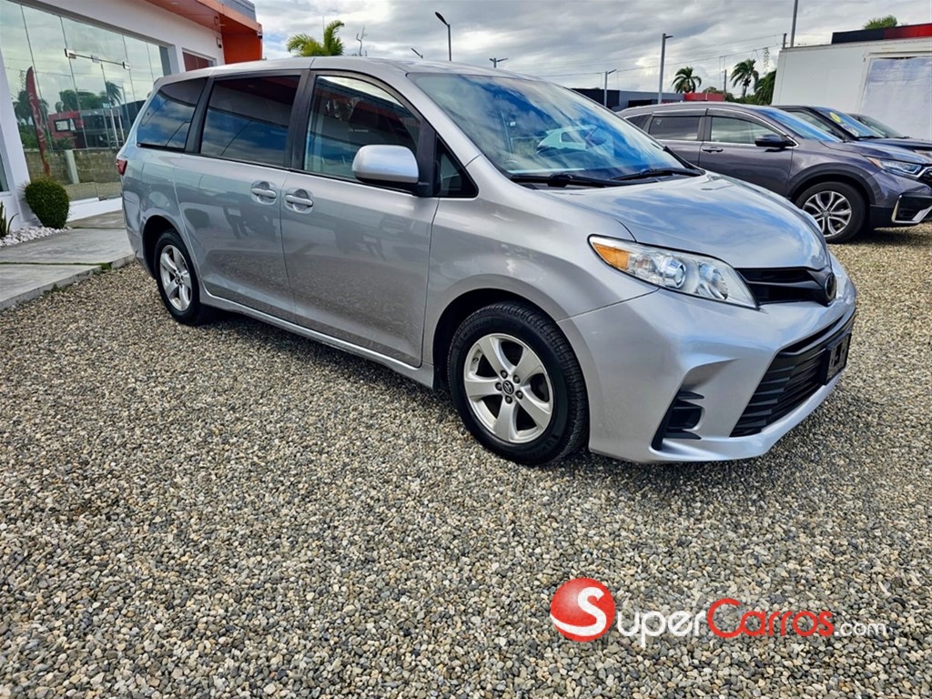 2020 Toyota Sienna LE — foto 6 / 6