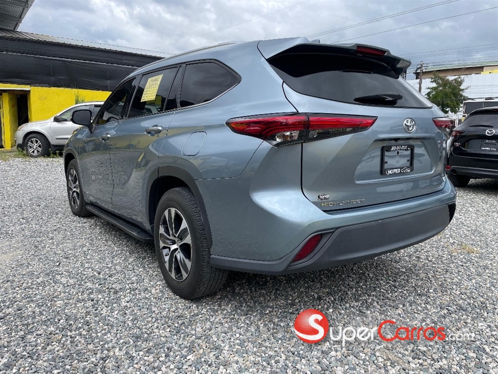 2020 Toyota Highlander XLE — foto 5 / 11