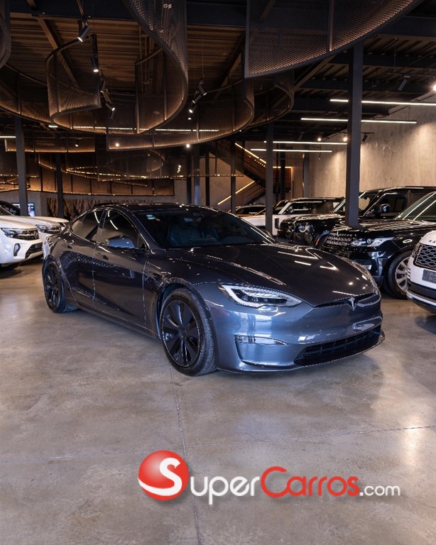2021 Tesla Model S Plaid