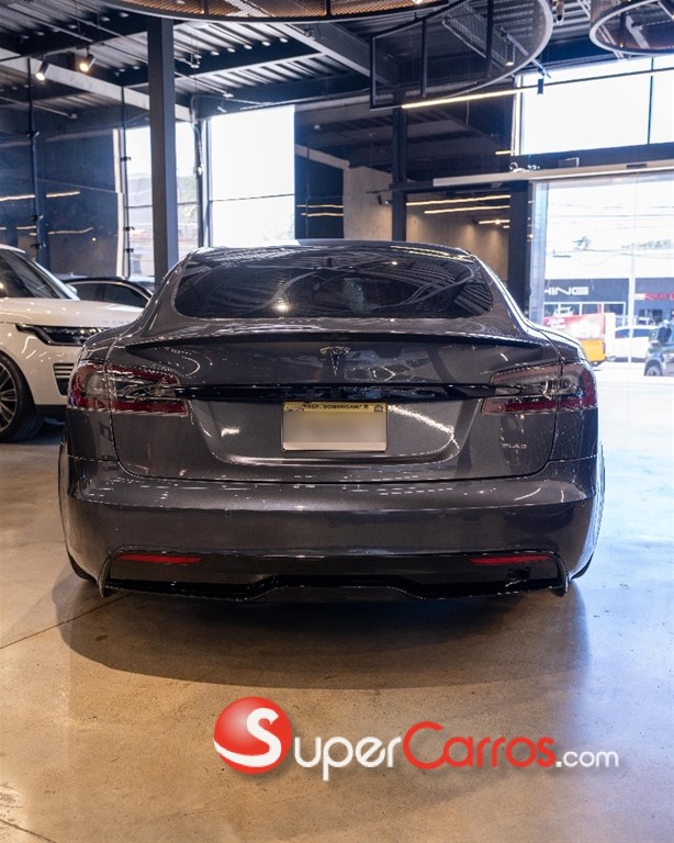 2021 Tesla Model S Plaid — foto 4 / 10