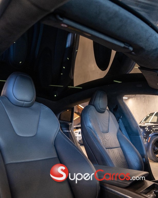 2021 Tesla Model S Plaid — foto 7 / 10