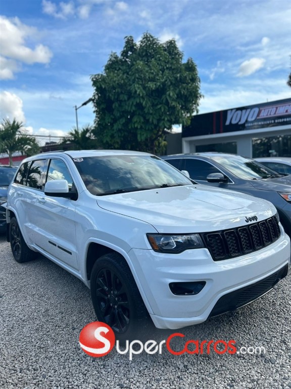 2018 Jeep Grand Cherokee Laredo