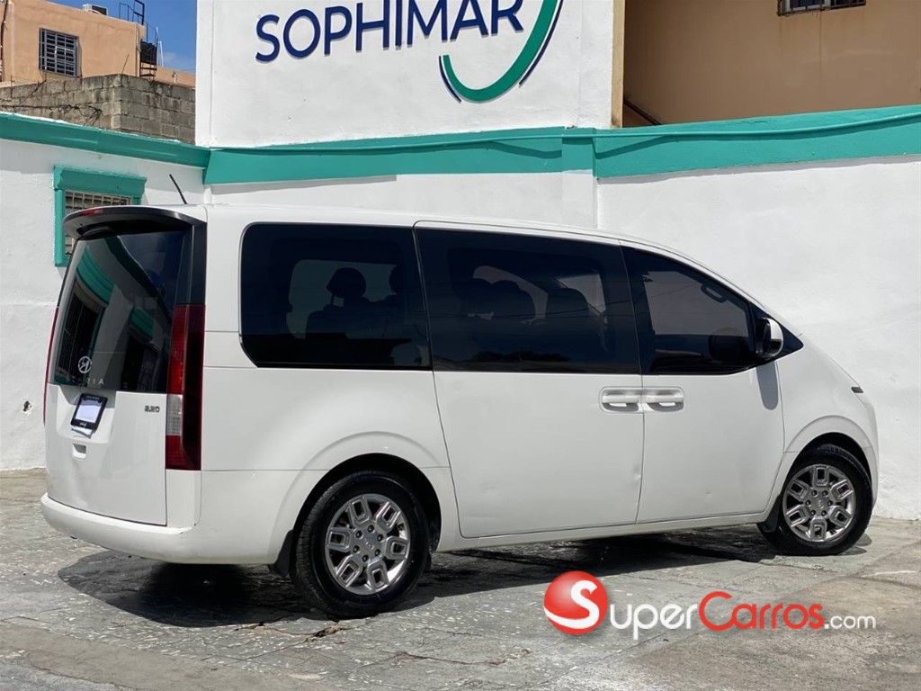 2022 Hyundai Staria — foto 9 / 12