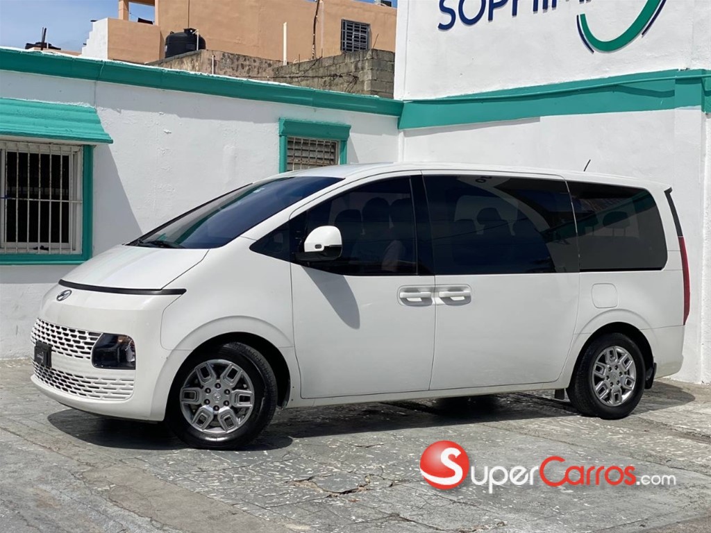 2022 Hyundai Staria — foto 11 / 12