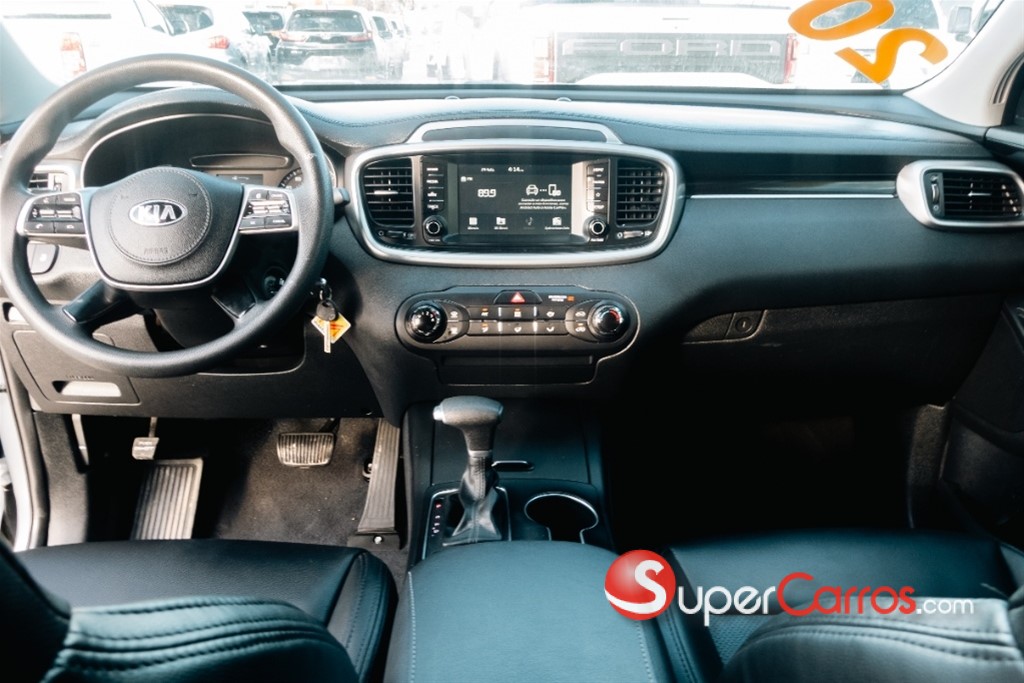 2019 Kia Sorento — foto 6 / 12