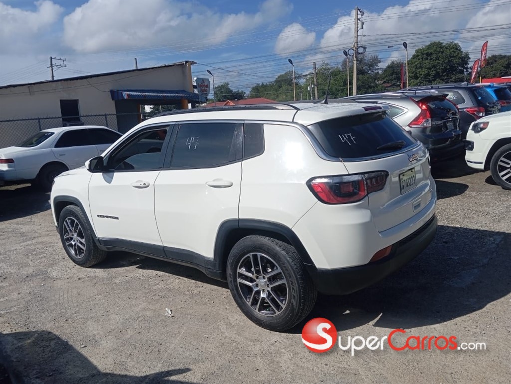 2019 Jeep Compass Latitude — foto 2 / 9