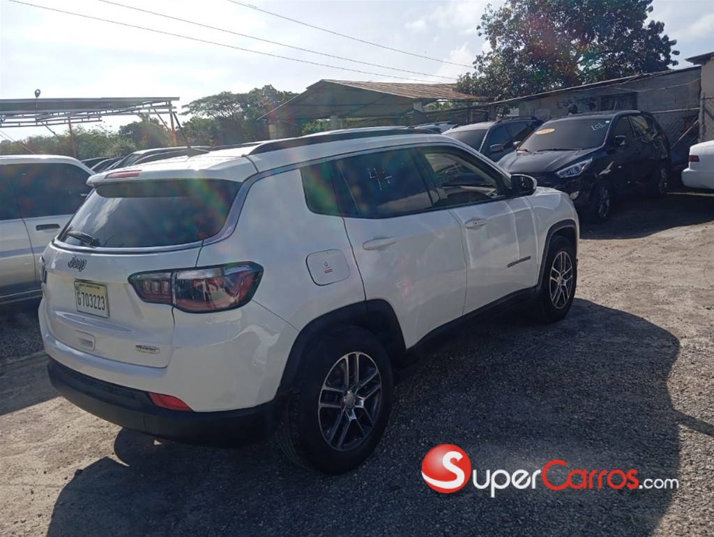 2019 Jeep Compass Latitude — foto 3 / 9