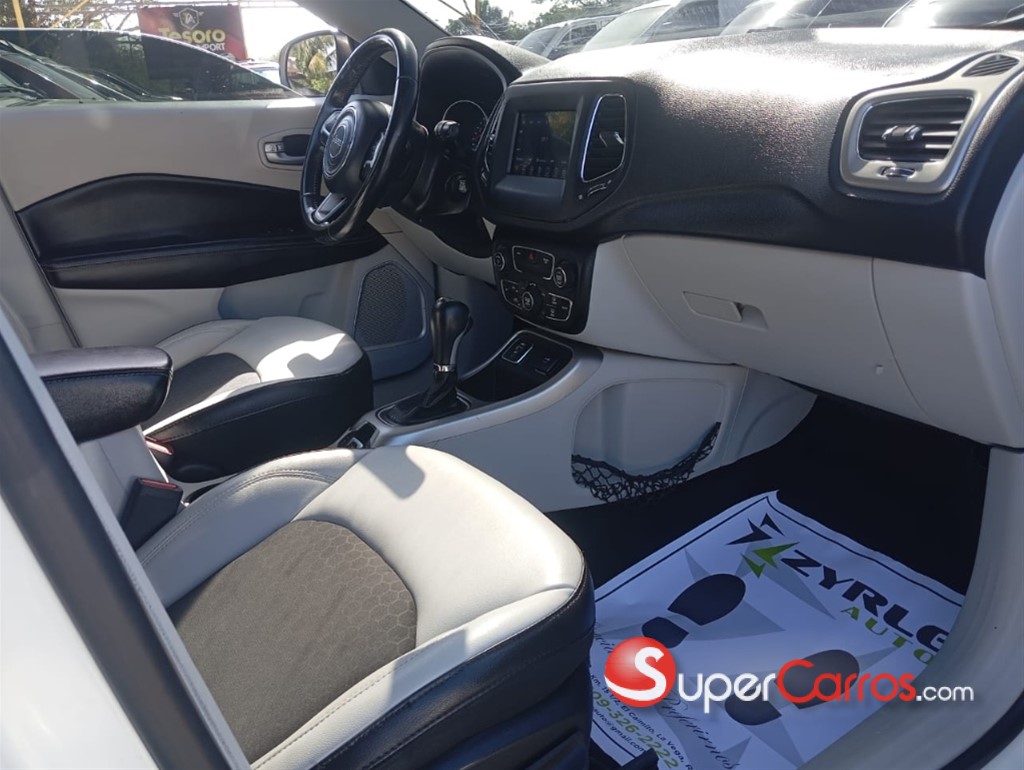 2019 Jeep Compass Latitude — foto 5 / 9