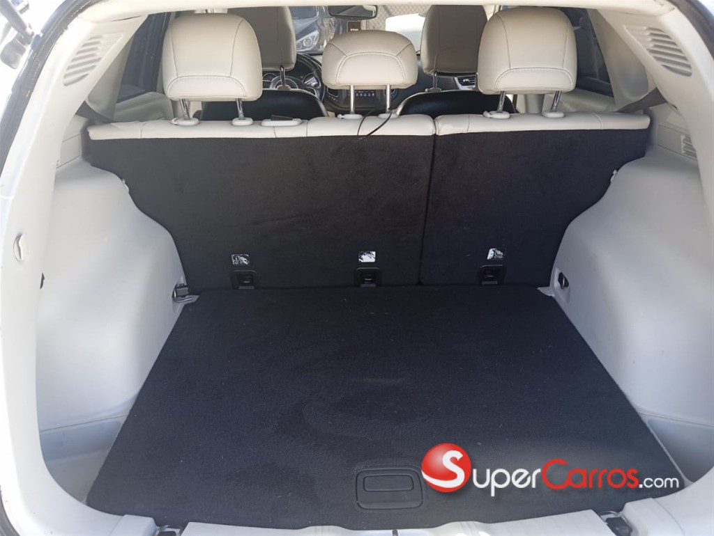 2019 Jeep Compass Latitude — foto 7 / 9