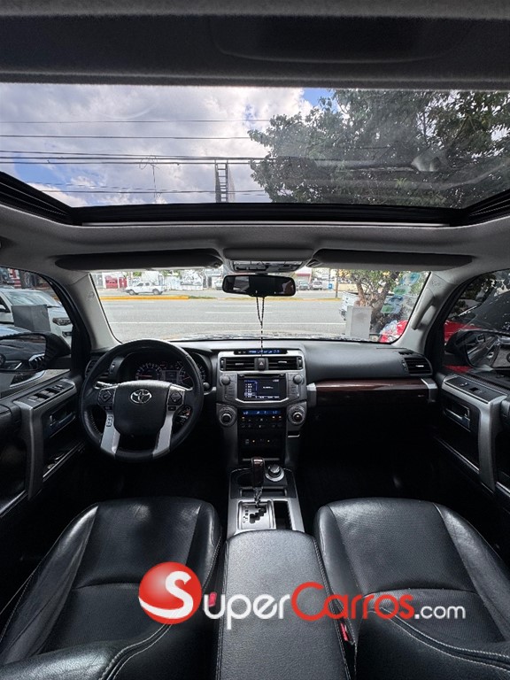 2016 Toyota 4 Runner Limited — foto 4 / 12