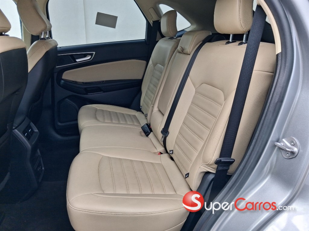 2020 Ford EDGE SEL — foto 7 / 11