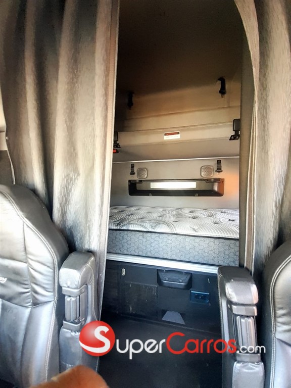 2019 Mack Anthem — foto 5 / 10