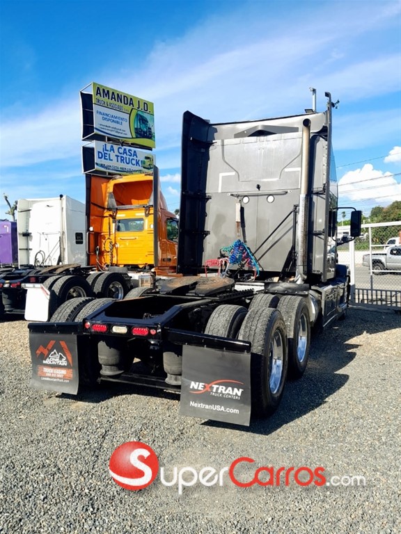 2019 Mack Anthem — foto 9 / 10