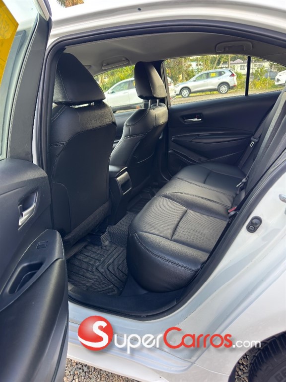 2020 Toyota Corolla LE — foto 8 / 10
