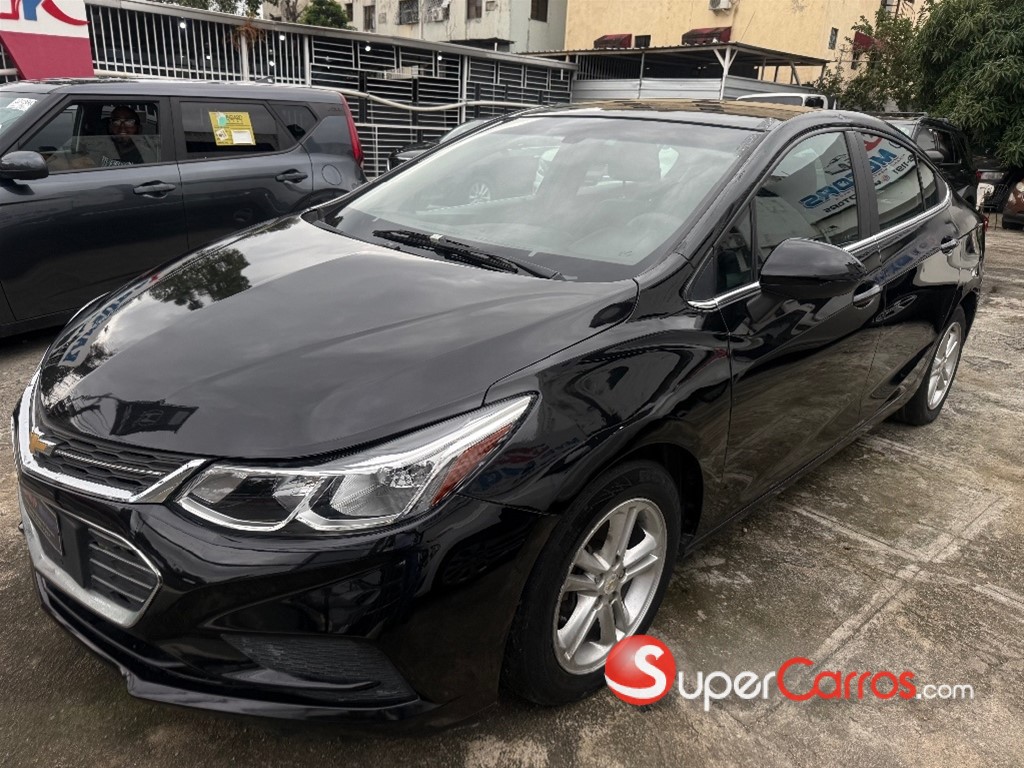 2017 Chevrolet Cruze LT — foto 2 / 7