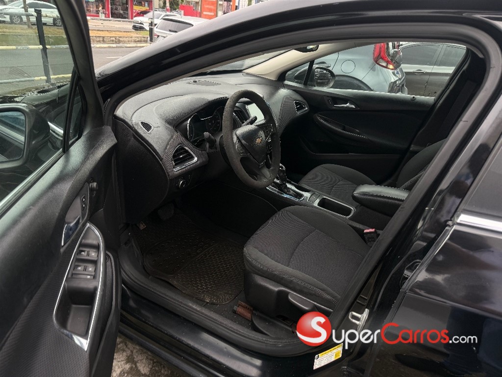 2017 Chevrolet Cruze LT — foto 3 / 7