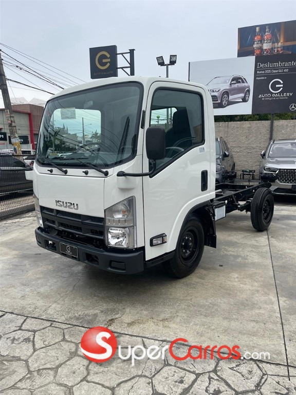 2026 Isuzu QLR 10 Pies — foto 2 / 8
