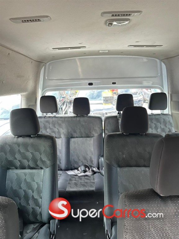 2023 Nissan Urvan — foto 10 / 12